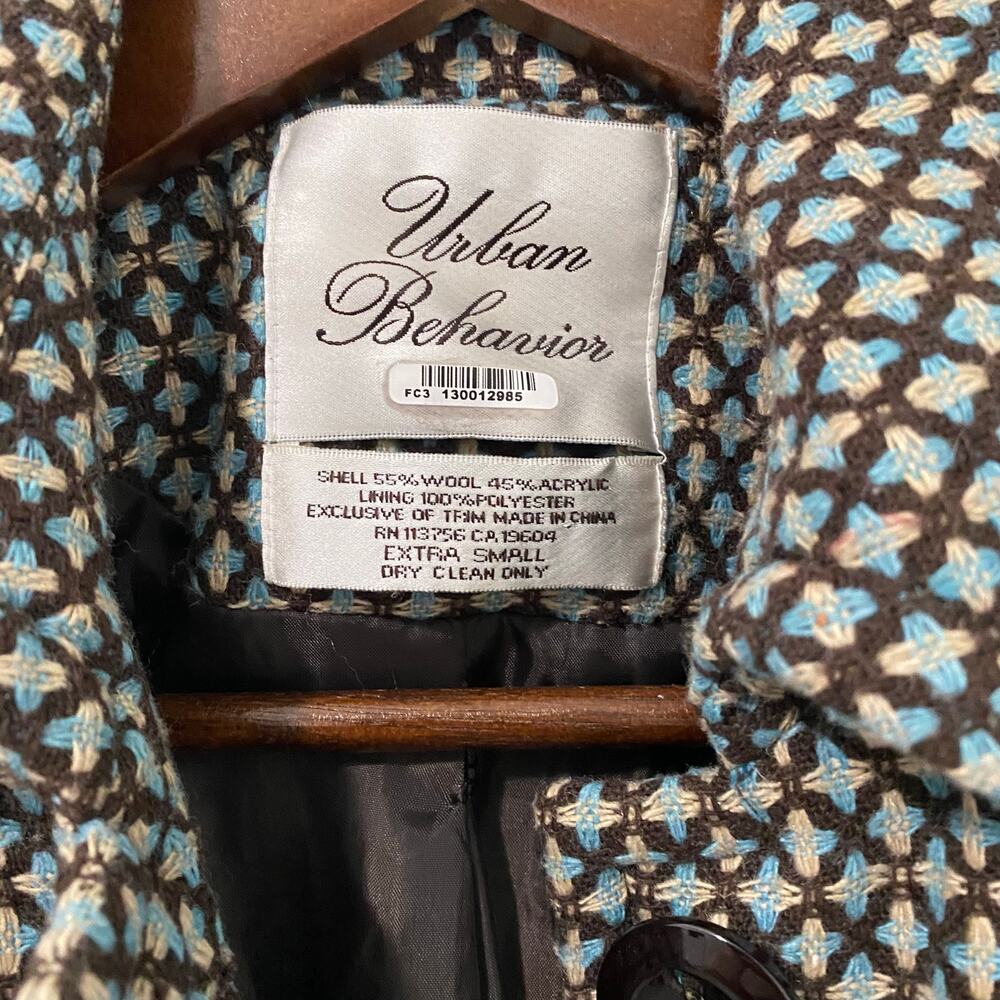 Urban Behavior Wool Blend Coat Geometric Pattern Button Front XS 60s Mod - Picture 4 of 10